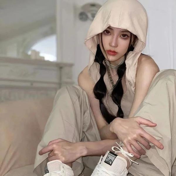 扭曲2025